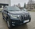 Красный Тойота Ленд Крузер Прадо, объемом двигателя 3.96 л и пробегом 148 тыс. км за 46000 $, фото 5 на Automoto.ua