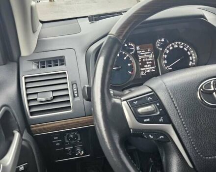 Красный Тойота Ленд Крузер Прадо, объемом двигателя 3.96 л и пробегом 148 тыс. км за 46000 $, фото 119 на Automoto.ua