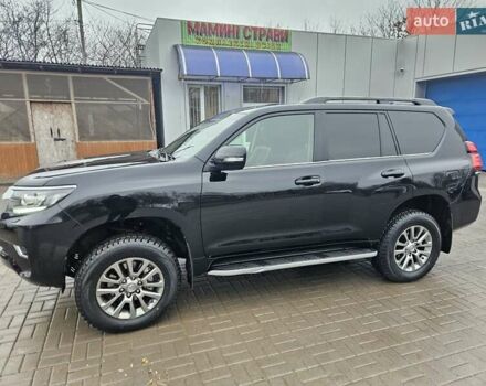 Красный Тойота Ленд Крузер Прадо, объемом двигателя 3.96 л и пробегом 148 тыс. км за 46000 $, фото 16 на Automoto.ua