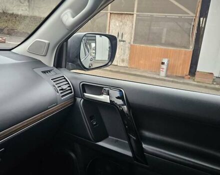 Красный Тойота Ленд Крузер Прадо, объемом двигателя 3.96 л и пробегом 148 тыс. км за 46000 $, фото 72 на Automoto.ua