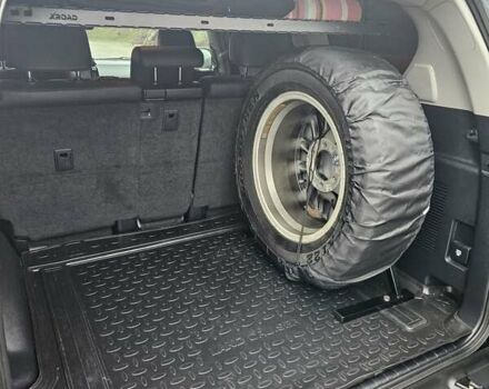 Красный Тойота Ленд Крузер Прадо, объемом двигателя 3.96 л и пробегом 148 тыс. км за 46000 $, фото 55 на Automoto.ua