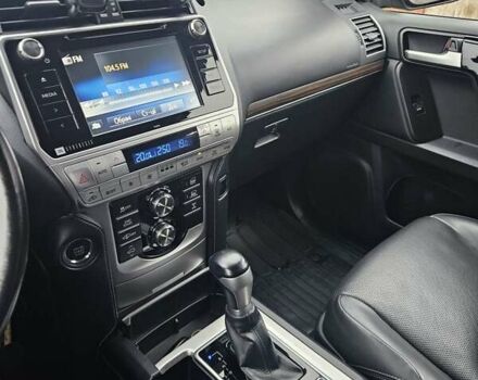 Красный Тойота Ленд Крузер Прадо, объемом двигателя 3.96 л и пробегом 148 тыс. км за 46000 $, фото 117 на Automoto.ua