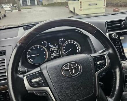 Красный Тойота Ленд Крузер Прадо, объемом двигателя 3.96 л и пробегом 148 тыс. км за 46000 $, фото 70 на Automoto.ua