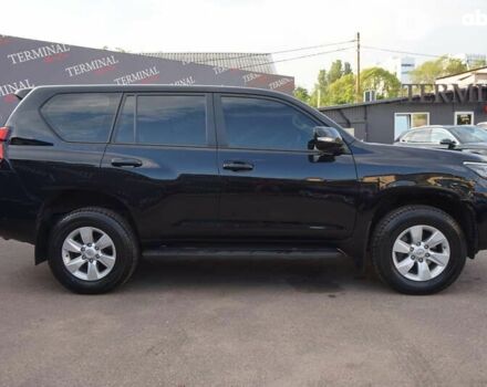 Тойота Ленд Крузер Прадо, объемом двигателя 2.8 л и пробегом 90 тыс. км за 43500 $, фото 3 на Automoto.ua