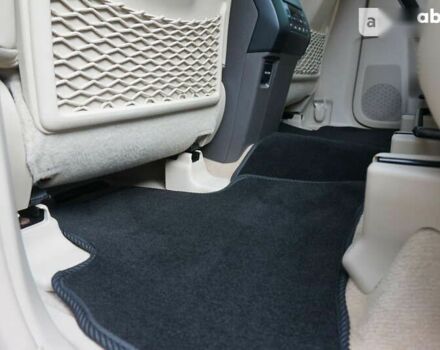 Тойота Ленд Крузер Прадо, объемом двигателя 2.8 л и пробегом 90 тыс. км за 43500 $, фото 25 на Automoto.ua