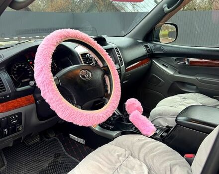 Тойота Ленд Крузер Прадо, объемом двигателя 4 л и пробегом 280 тыс. км за 11200 $, фото 8 на Automoto.ua