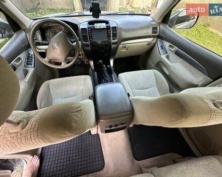 Тойота Ленд Крузер Прадо, объемом двигателя 2.69 л и пробегом 210 тыс. км за 12992 $, фото 3 на Automoto.ua