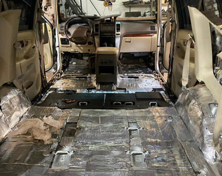 Тойота Ленд Крузер Прадо, объемом двигателя 2.69 л и пробегом 250 тыс. км за 10000 $, фото 14 на Automoto.ua