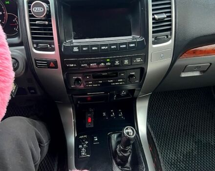 Тойота Ленд Крузер Прадо, объемом двигателя 4 л и пробегом 280 тыс. км за 11200 $, фото 7 на Automoto.ua