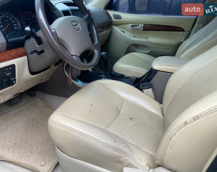 Тойота Ленд Крузер Прадо, объемом двигателя 2.69 л и пробегом 250 тыс. км за 10000 $, фото 10 на Automoto.ua
