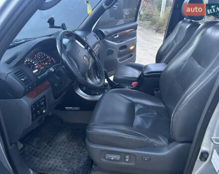 Тойота Ленд Крузер Прадо, объемом двигателя 3.96 л и пробегом 300 тыс. км за 17000 $, фото 4 на Automoto.ua