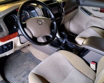 Тойота Ленд Крузер Прадо, объемом двигателя 2.7 л и пробегом 269 тыс. км за 9000 $, фото 6 на Automoto.ua