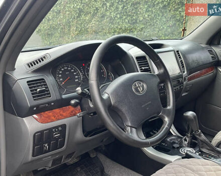 Тойота Ленд Крузер Прадо, объемом двигателя 4 л и пробегом 305 тыс. км за 16500 $, фото 23 на Automoto.ua