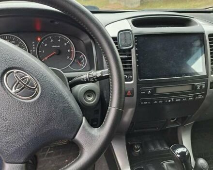 Тойота Ленд Крузер Прадо, объемом двигателя 2.7 л и пробегом 206 тыс. км за 15900 $, фото 5 на Automoto.ua