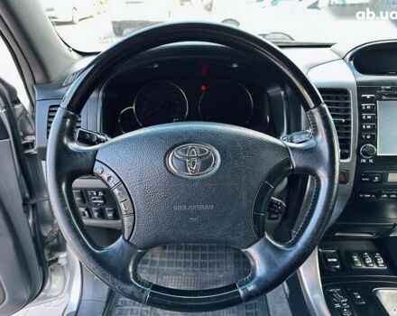 Тойота Ленд Крузер Прадо, объемом двигателя 0 л и пробегом 199 тыс. км за 14999 $, фото 11 на Automoto.ua