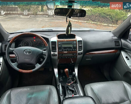 Тойота Ленд Крузер Прадо, об'ємом двигуна 4 л та пробігом 276 тис. км за 17800 $, фото 8 на Automoto.ua