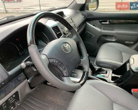 Тойота Ленд Крузер Прадо, объемом двигателя 4 л и пробегом 272 тыс. км за 16200 $, фото 12 на Automoto.ua