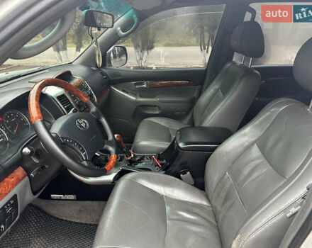 Тойота Ленд Крузер Прадо, об'ємом двигуна 4 л та пробігом 276 тис. км за 17800 $, фото 6 на Automoto.ua