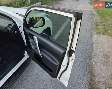 Тойота Ленд Крузер Прадо, об'ємом двигуна 2.7 л та пробігом 118 тис. км за 24999 $, фото 22 на Automoto.ua