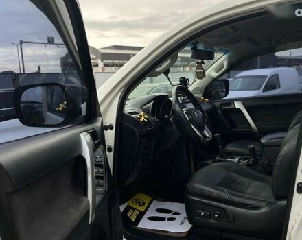 Тойота Ленд Крузер Прадо 2014 в Мукачево на Automoto.ua Тойота Ленд Крузер Прадо, объемом двигателя 3 л и пробегом 173 тыс. км за 31150 $, фото 19 на Automoto.ua
