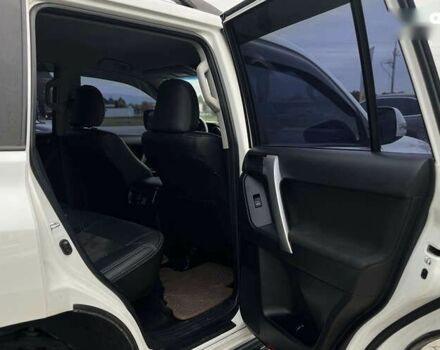 Тойота Ленд Крузер Прадо 2014 в Мукачево на Automoto.ua Тойота Ленд Крузер Прадо, объемом двигателя 3 л и пробегом 173 тыс. км за 31150 $, фото 22 на Automoto.ua