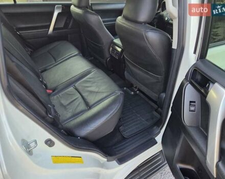 Тойота Ленд Крузер Прадо, об'ємом двигуна 2.7 л та пробігом 118 тис. км за 24999 $, фото 16 на Automoto.ua