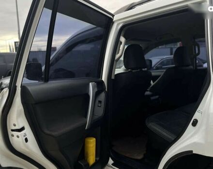 Тойота Ленд Крузер Прадо 2014 в Мукачево на Automoto.ua Тойота Ленд Крузер Прадо, объемом двигателя 3 л и пробегом 173 тыс. км за 31150 $, фото 23 на Automoto.ua