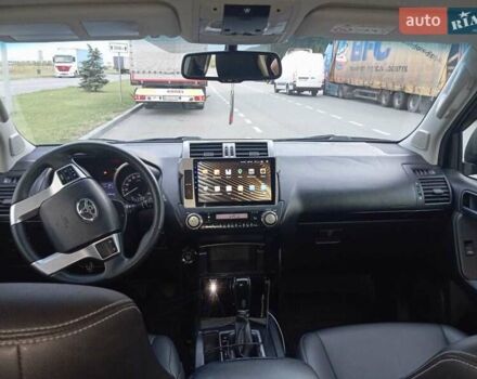 Тойота Ленд Крузер Прадо, объемом двигателя 2.8 л и пробегом 230 тыс. км за 33000 $, фото 9 на Automoto.ua