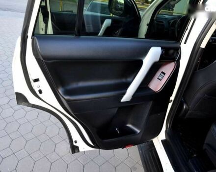 Тойота Ленд Крузер Прадо, объемом двигателя 0 л и пробегом 145 тыс. км за 25500 $, фото 23 на Automoto.ua