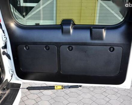 Тойота Ленд Крузер Прадо, объемом двигателя 0 л и пробегом 145 тыс. км за 25500 $, фото 26 на Automoto.ua