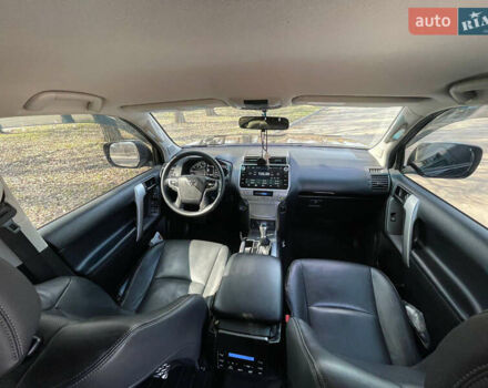 Тойота Ленд Крузер Прадо, объемом двигателя 2.8 л и пробегом 60 тыс. км за 43000 $, фото 11 на Automoto.ua