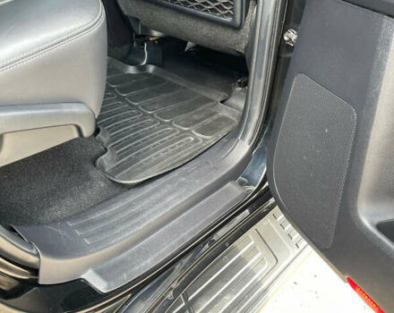 Тойота Ленд Крузер Прадо, объемом двигателя 2.8 л и пробегом 60 тыс. км за 43000 $, фото 32 на Automoto.ua