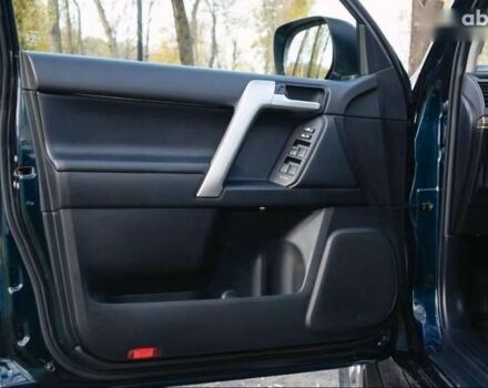Тойота Ленд Крузер Прадо, объемом двигателя 2.8 л и пробегом 264 тыс. км за 37900 $, фото 19 на Automoto.ua