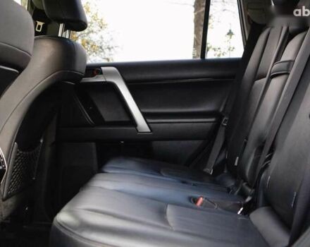 Тойота Ленд Крузер Прадо, об'ємом двигуна 2.8 л та пробігом 264 тис. км за 38400 $, фото 28 на Automoto.ua