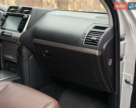 Тойота Ленд Крузер Прадо 2018 в Тернополе на Automoto.ua Тойота Ленд Крузер Прадо, объемом двигателя 2.8 л и пробегом 250 тыс. км за 35300 $, фото 97 на Automoto.ua