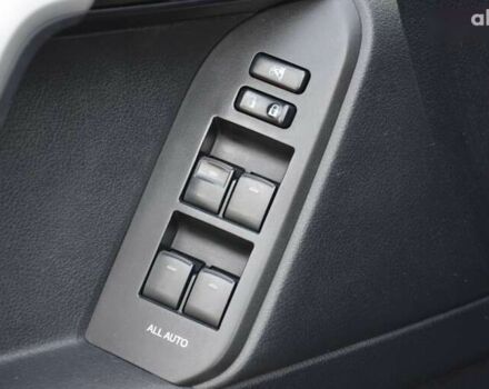 Тойота Ленд Крузер Прадо 2018 в Киеве на Automoto.ua Тойота Ленд Крузер Прадо, объемом двигателя 2.8 л и пробегом 190 тыс. км за 35999 $, фото 18 на Automoto.ua