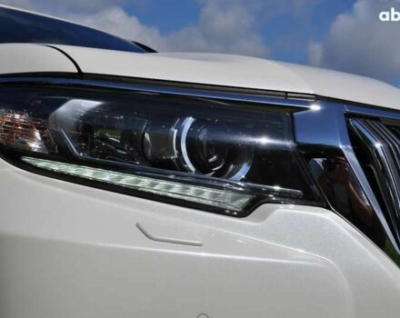 Тойота Ленд Крузер Прадо, объемом двигателя 0 л и пробегом 83 тыс. км за 42000 $, фото 10 на Automoto.ua