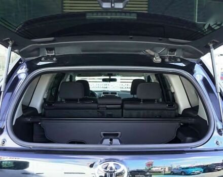 Тойота Ленд Крузер Прадо, объемом двигателя 0 л и пробегом 114 тыс. км за 33667 $, фото 10 на Automoto.ua