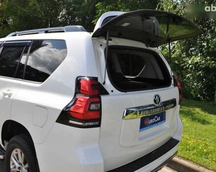 Тойота Ленд Крузер Прадо, объемом двигателя 0 л и пробегом 83 тыс. км за 42000 $, фото 25 на Automoto.ua