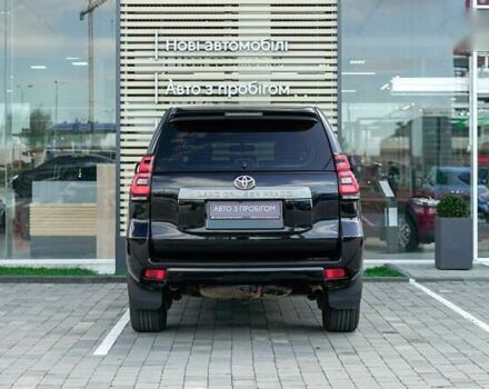 Тойота Ленд Крузер Прадо, объемом двигателя 0 л и пробегом 114 тыс. км за 33667 $, фото 3 на Automoto.ua