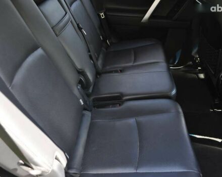 Тойота Ленд Крузер Прадо, объемом двигателя 0 л и пробегом 83 тыс. км за 42000 $, фото 29 на Automoto.ua