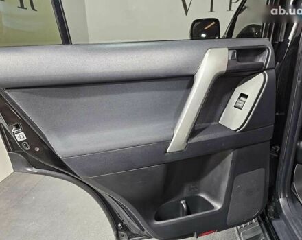 Тойота Ленд Крузер Прадо, об'ємом двигуна 2.7 л та пробігом 115 тис. км за 27777 $, фото 16 на Automoto.ua