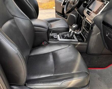 Тойота Ленд Крузер Прадо, объемом двигателя 2.8 л и пробегом 159 тыс. км за 35500 $, фото 10 на Automoto.ua