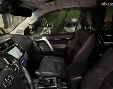 Тойота Ленд Крузер Прадо, объемом двигателя 4 л и пробегом 27 тыс. км за 51700 $, фото 22 на Automoto.ua