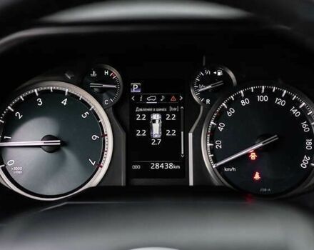 Тойота Ленд Крузер Прадо, об'ємом двигуна 0 л та пробігом 28 тис. км за 40777 $, фото 24 на Automoto.ua