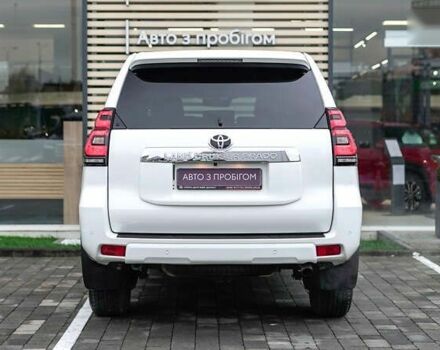 Тойота Ленд Крузер Прадо, об'ємом двигуна 0 л та пробігом 28 тис. км за 40777 $, фото 3 на Automoto.ua