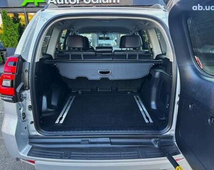 Тойота Ленд Крузер Прадо, об'ємом двигуна 2.8 л та пробігом 28 тис. км за 43499 $, фото 18 на Automoto.ua