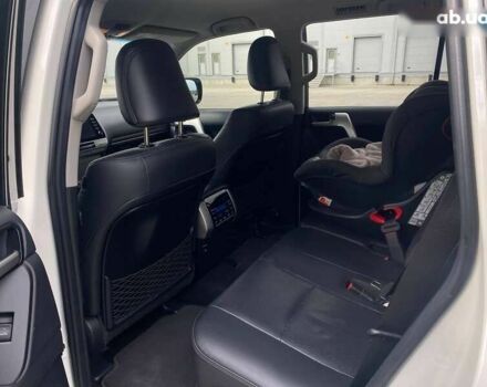 Тойота Ленд Крузер Прадо, объемом двигателя 4 л и пробегом 130 тыс. км за 44490 $, фото 17 на Automoto.ua