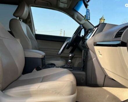 Тойота Ленд Крузер Прадо, объемом двигателя 2.8 л и пробегом 39 тыс. км за 46000 $, фото 8 на Automoto.ua