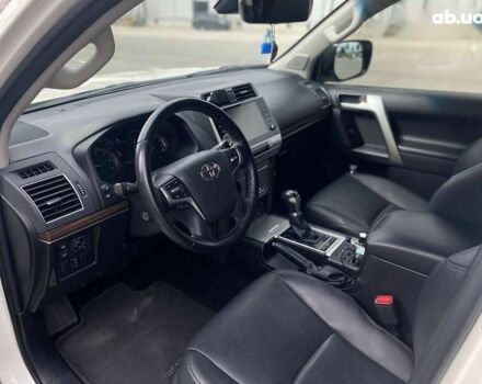 Тойота Ленд Крузер Прадо, объемом двигателя 4 л и пробегом 130 тыс. км за 44490 $, фото 15 на Automoto.ua